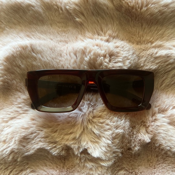 Gucci Brown Unisex Sunglasses - Picture 4 of 4